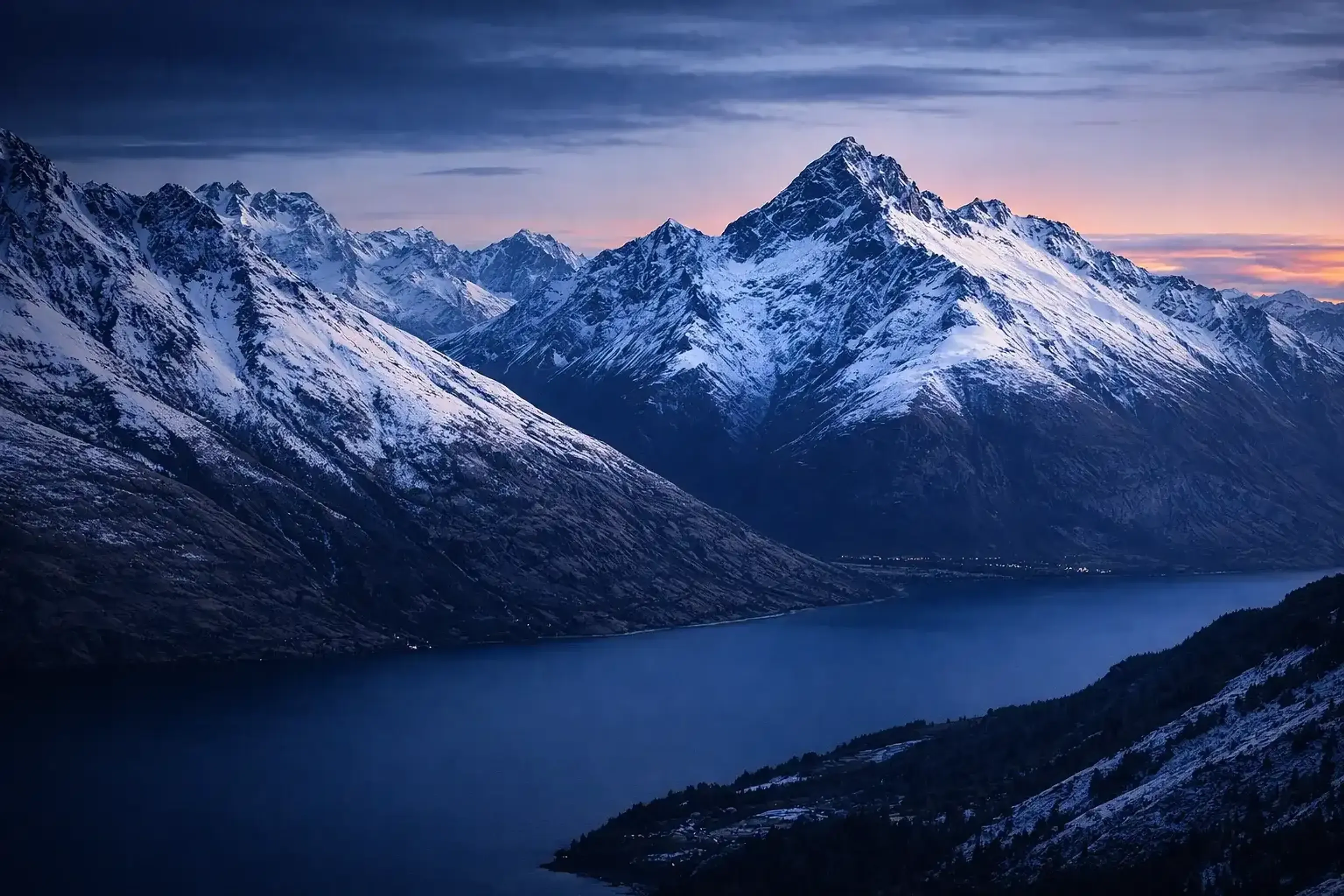 Lake Wakatipu and the Remarkables at dusk, Queenstown